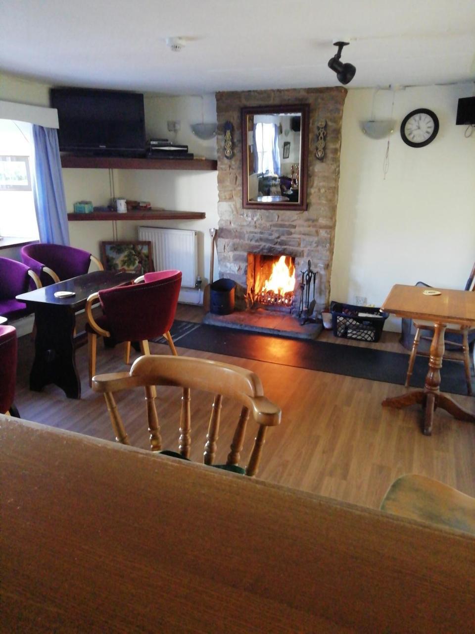 The Royal Oak Hotel Kington  Kültér fotó